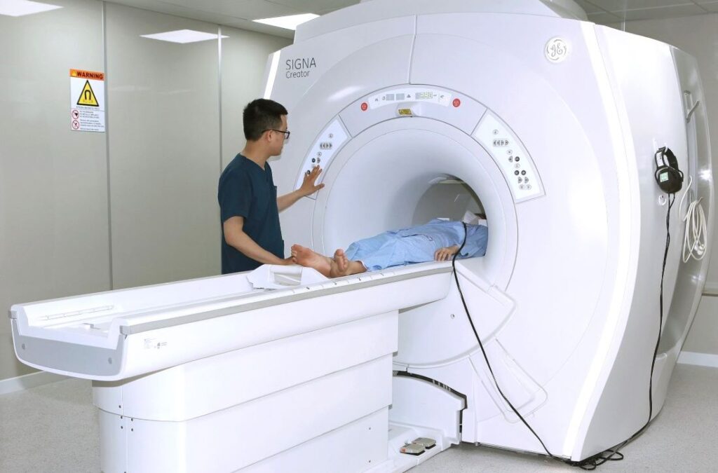 Khám cộng hưởng từ 1.5 Testla MRI tại Bệnh viện Phúc Sơn